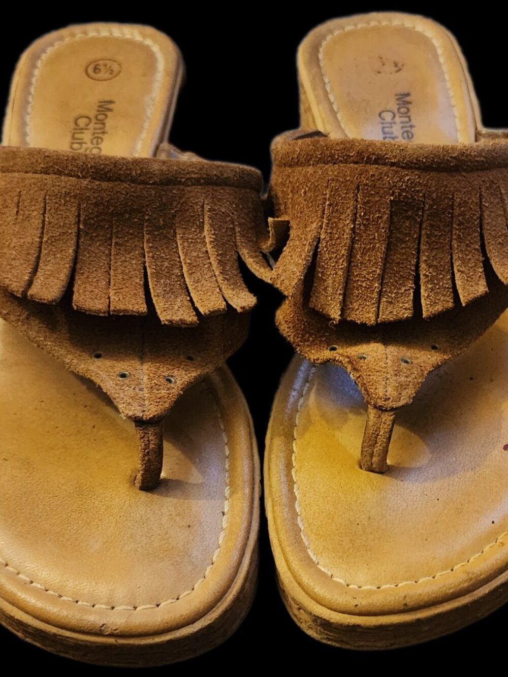 Vintage Y2K Montego Bay Club Tan Suede Leather Fringe Platform Wedge Thong Sanda
